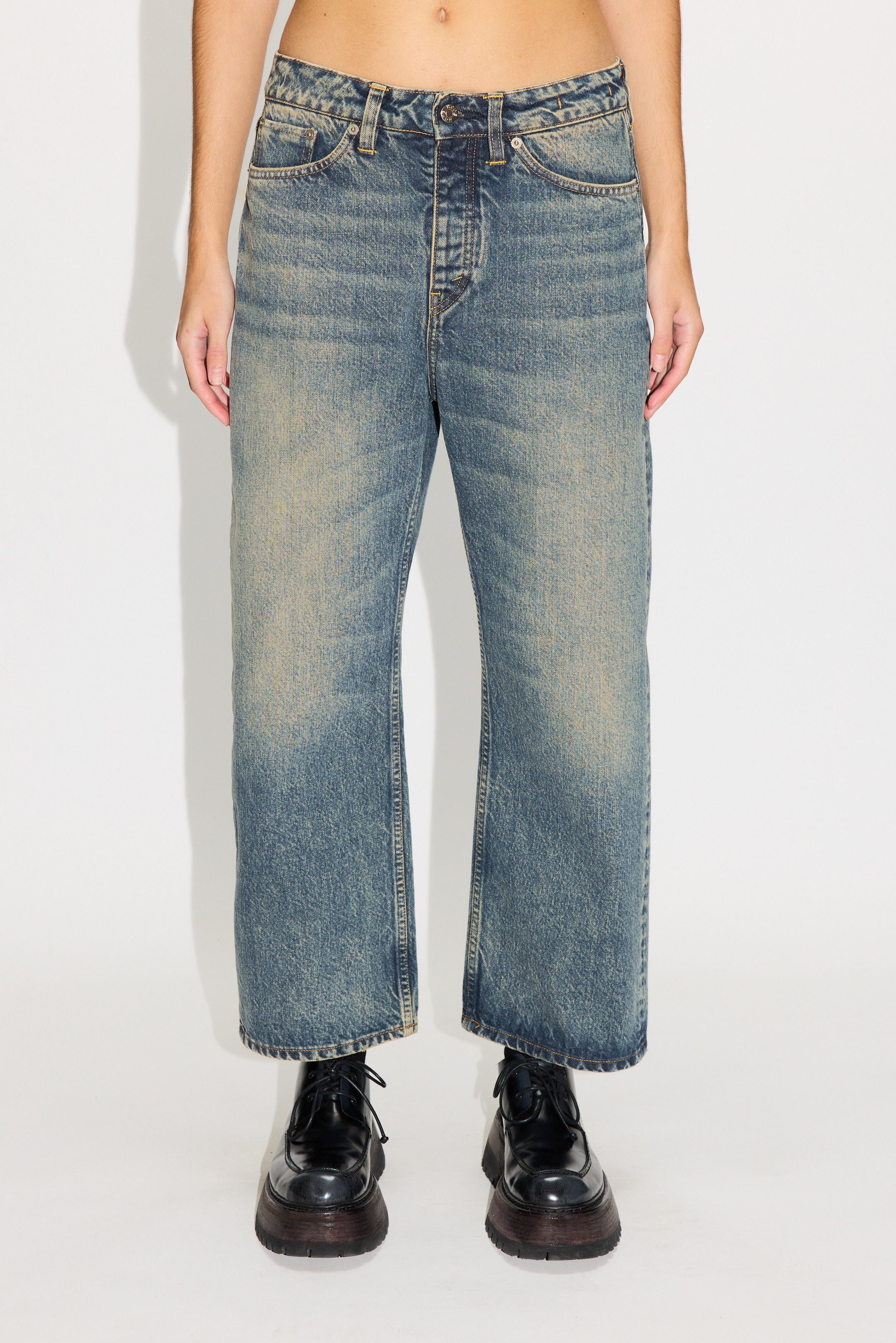 Wide-leg Cropped Jeans - Drop Jeans in Mid Blue Dirty – HOPE