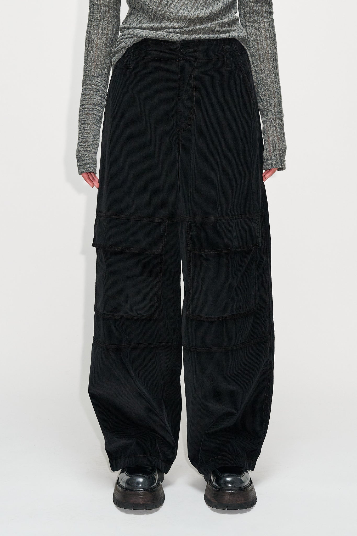 パンツ HOPE Stockholm heartbreak trousers Wide Cargo Trousers - Heartbreak Trousers in Black Smooth