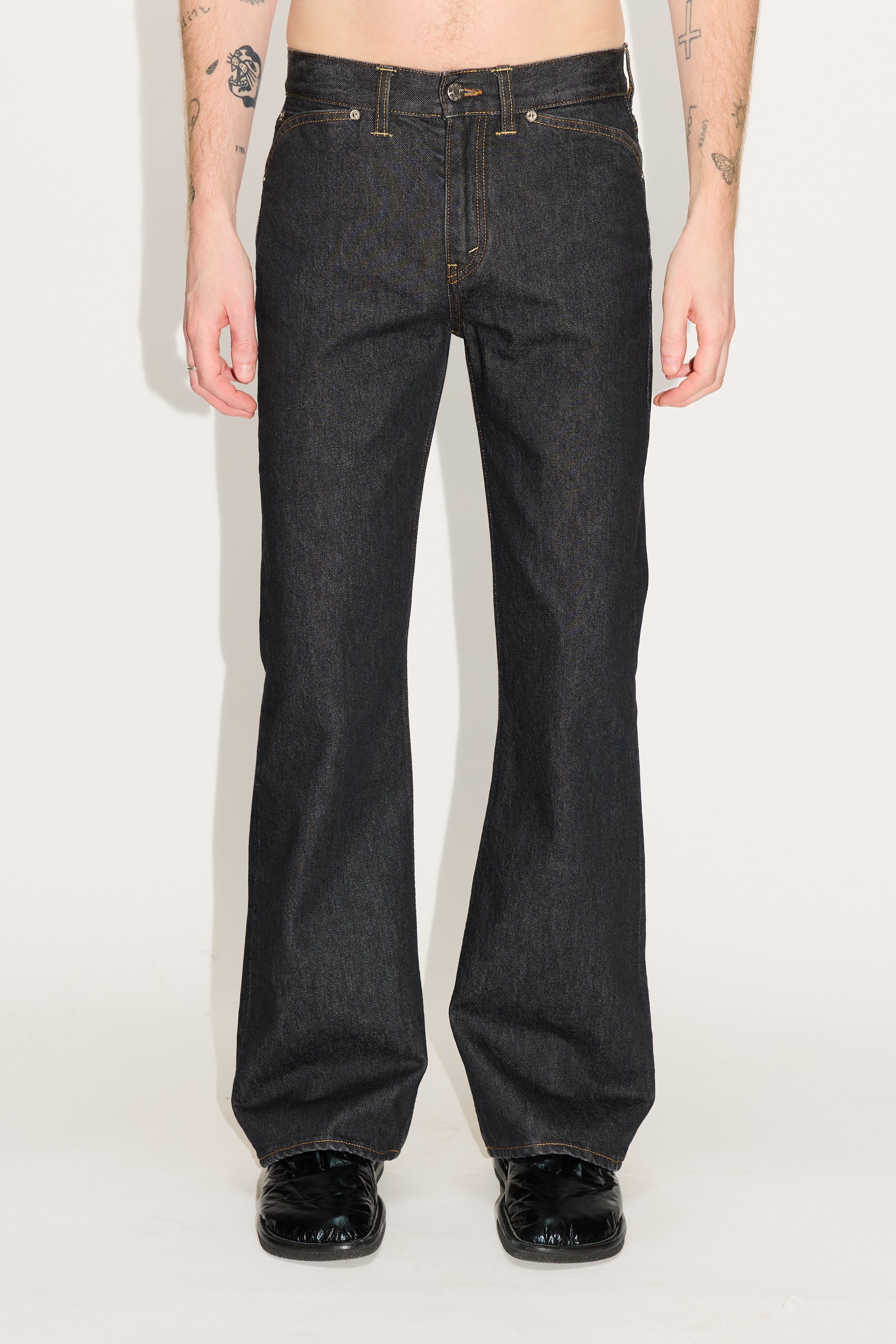 HOPE Stockholm ブーツカットジーンズ 25 HOPE Stockholm ブーツカットジーンズ 25
