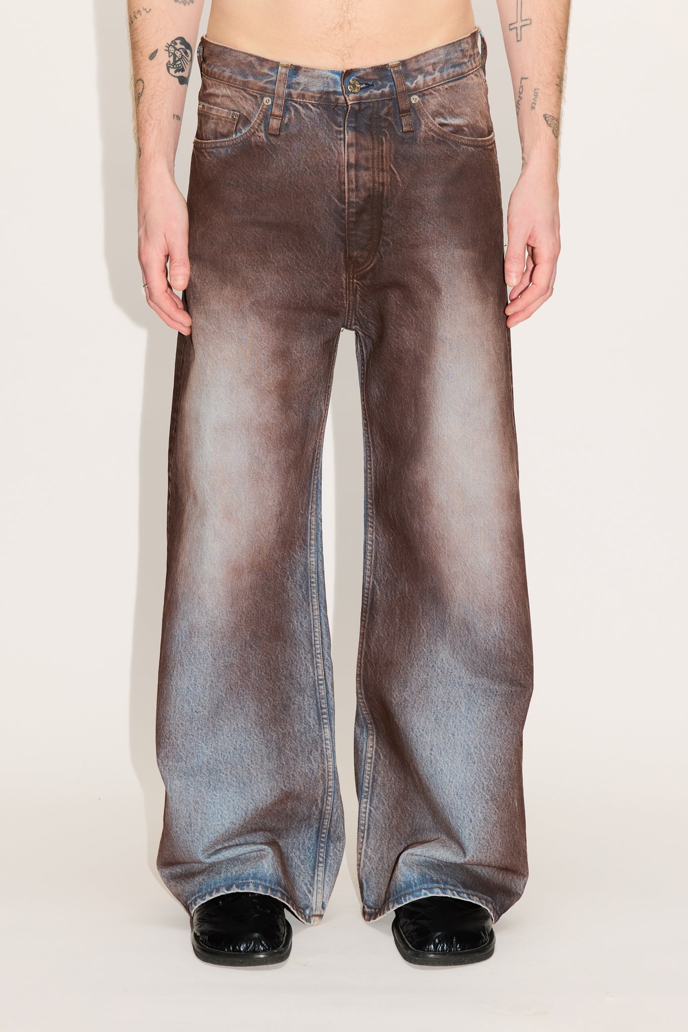 パンツ HOPE SKID JEANS / BLUE VINTAGE CLAY COAT Wide-leg Jeans in Vintage Clay Coat – HOPE STHLM