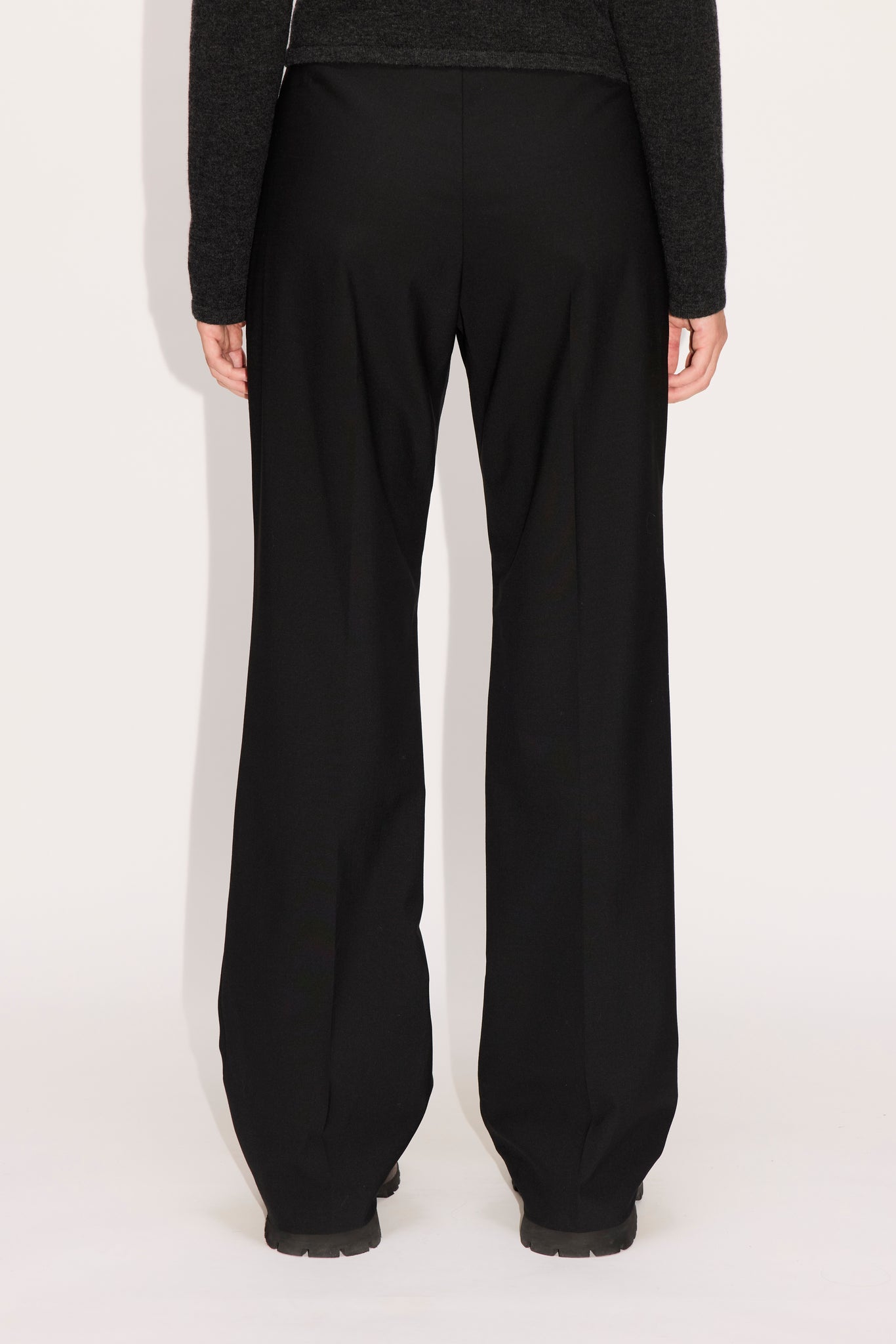 Low-Waist Trousers in Black Wool – HOPE STHLM