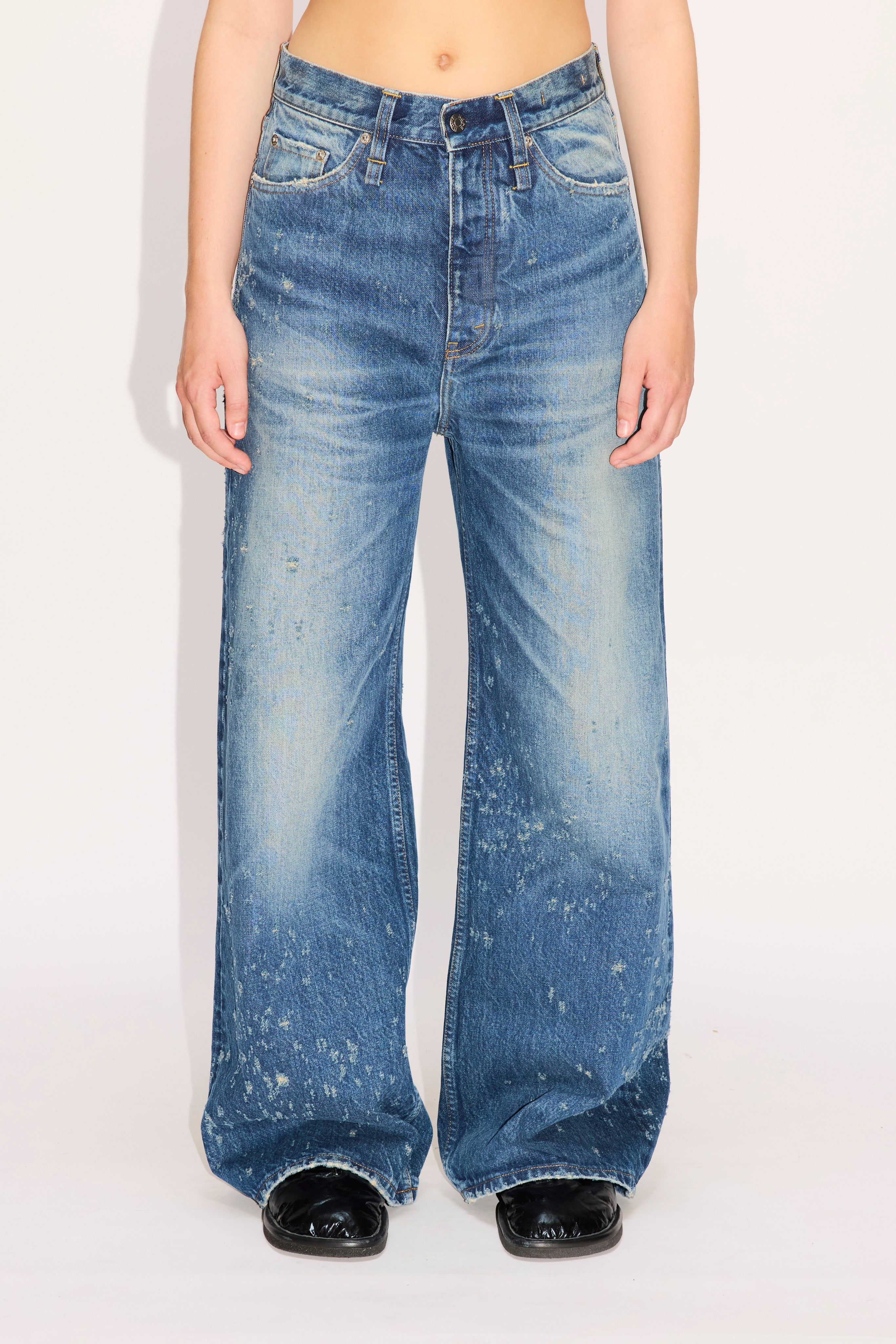 Wide-Leg Jeans in Shredded Blue Vintage – HOPE STHLM