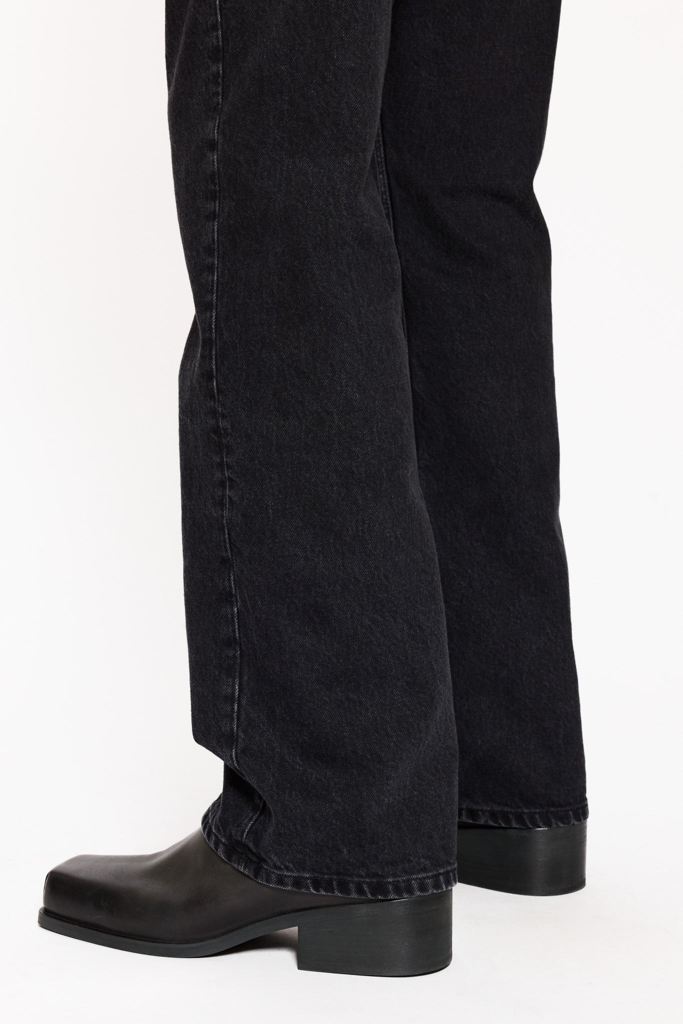Relaxed Bootcut - Rush Jeans in Wasted Black – HOPE STHLM