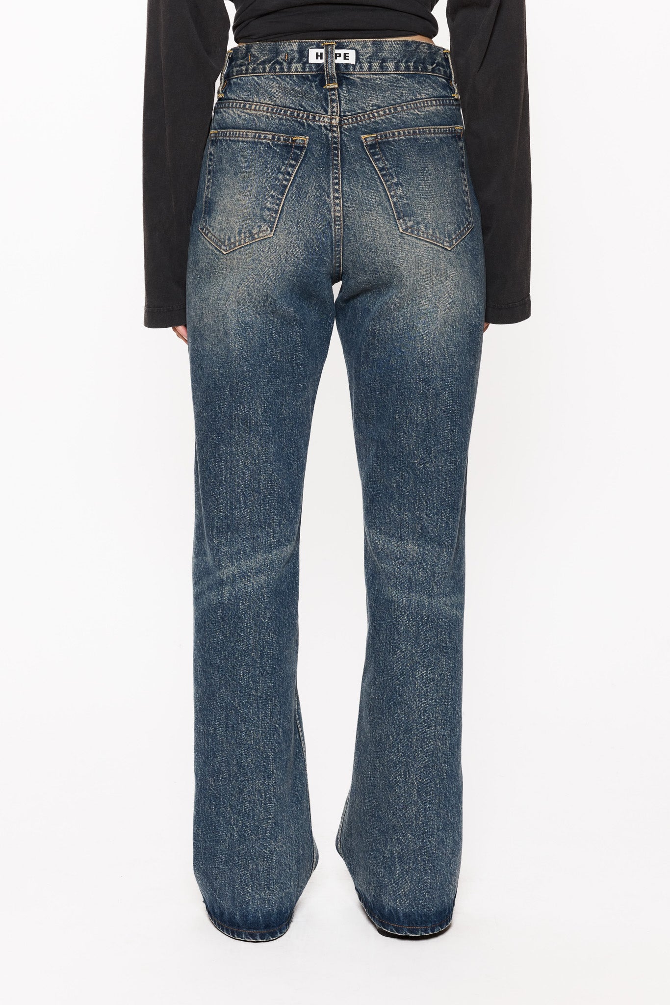 パンツ HOPE Stockholm Beat Jeans Vanilla Bootcut Jeans - Beat Jeans in Mid Blue Dirty – HOPE STHLM