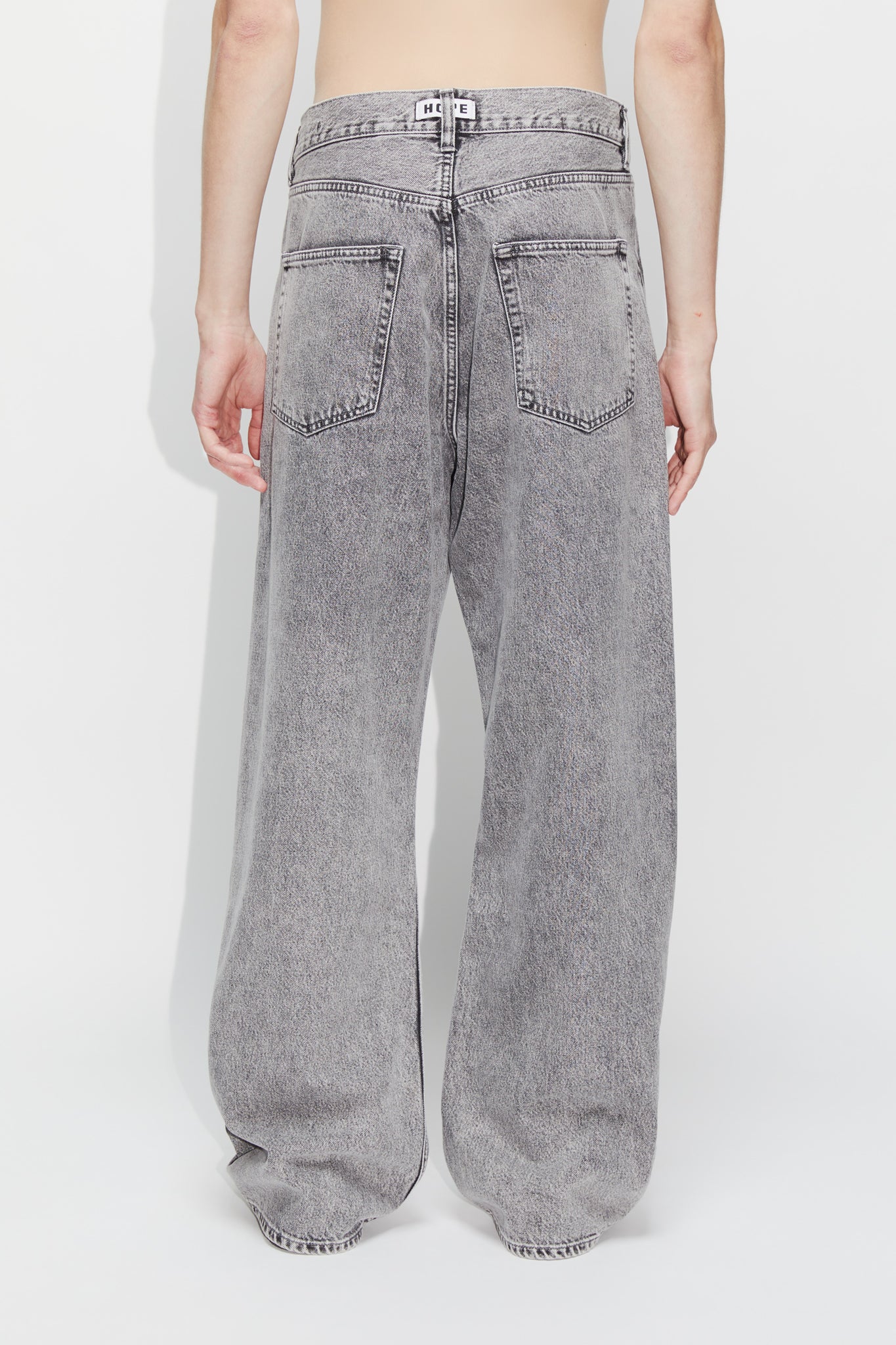 Loose-fit Jeans