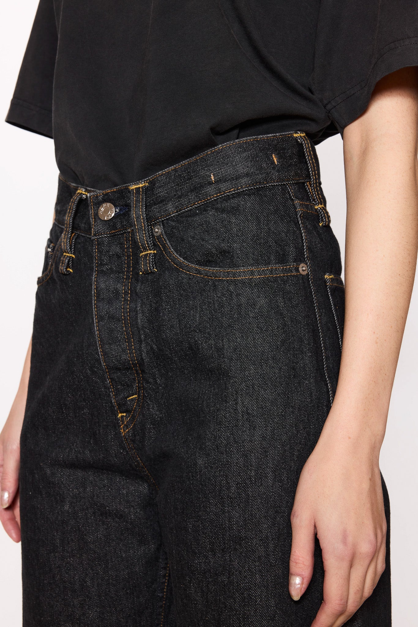 Wide-leg Jeans - Skid Jeans in Rinsed Black – HOPE STHLM