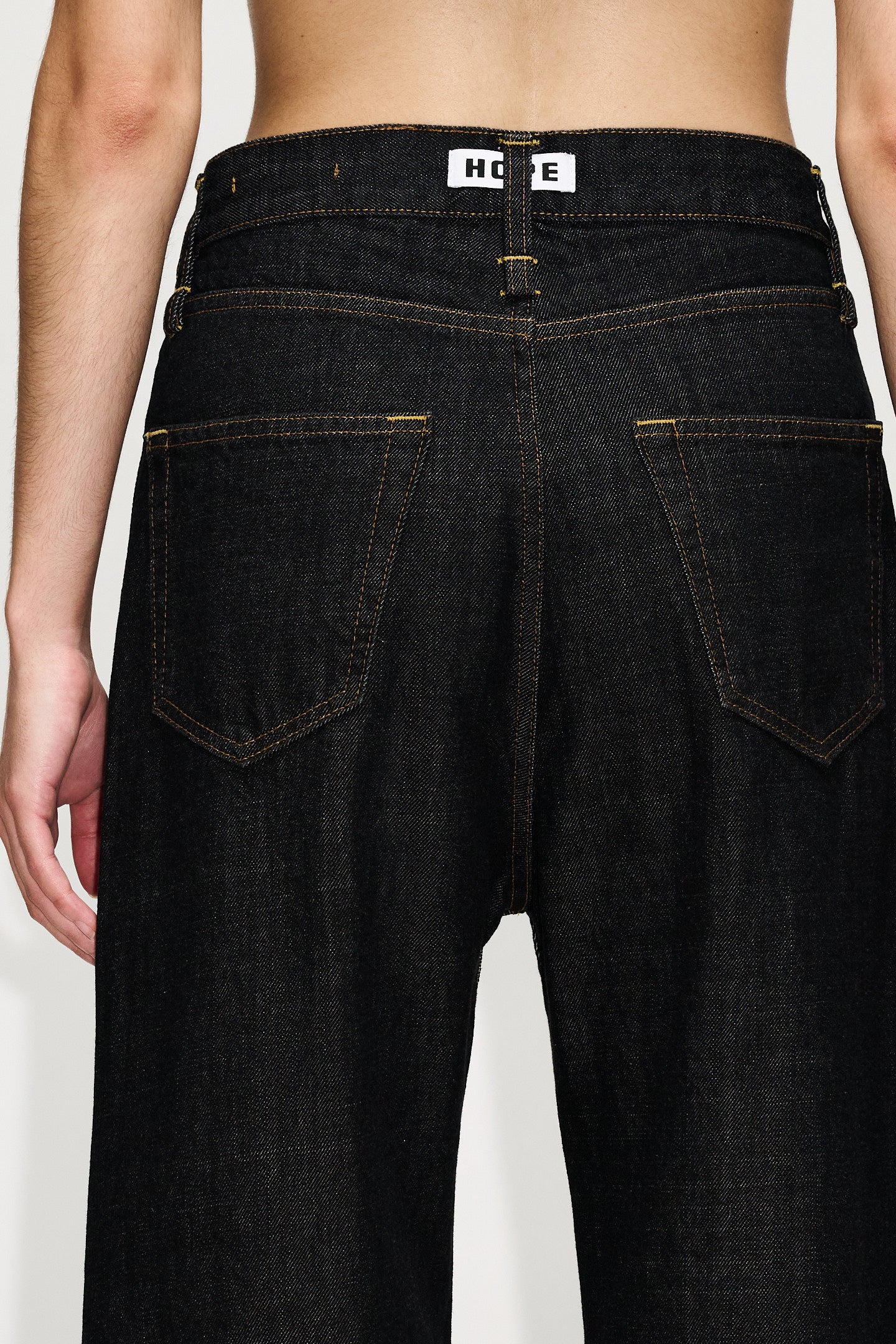 Wide-leg Jeans - Skid Jeans in Rinsed Black – HOPE STHLM