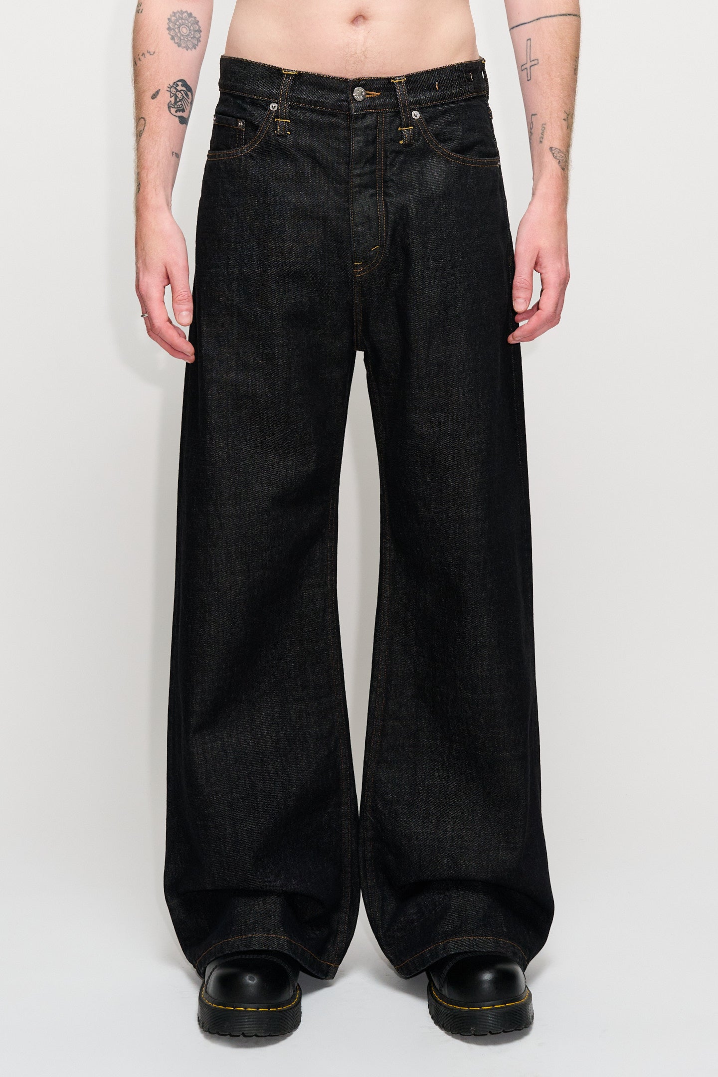 パンツ HOPE Stockholm rush jeans _57.JPG?set_id=880000500F