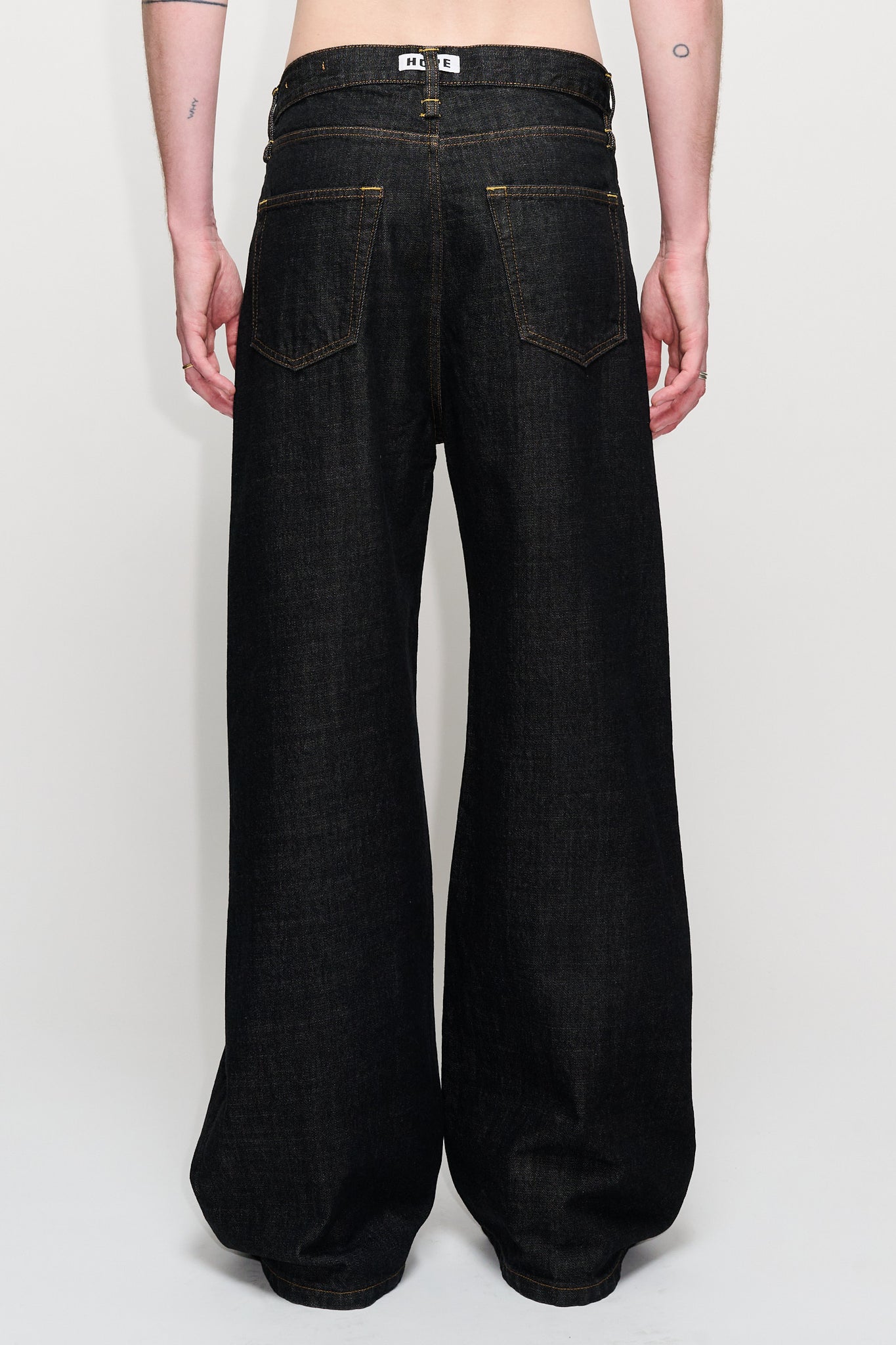 Wide-leg Jeans - Skid Jeans in Rinsed Black – HOPE STHLM