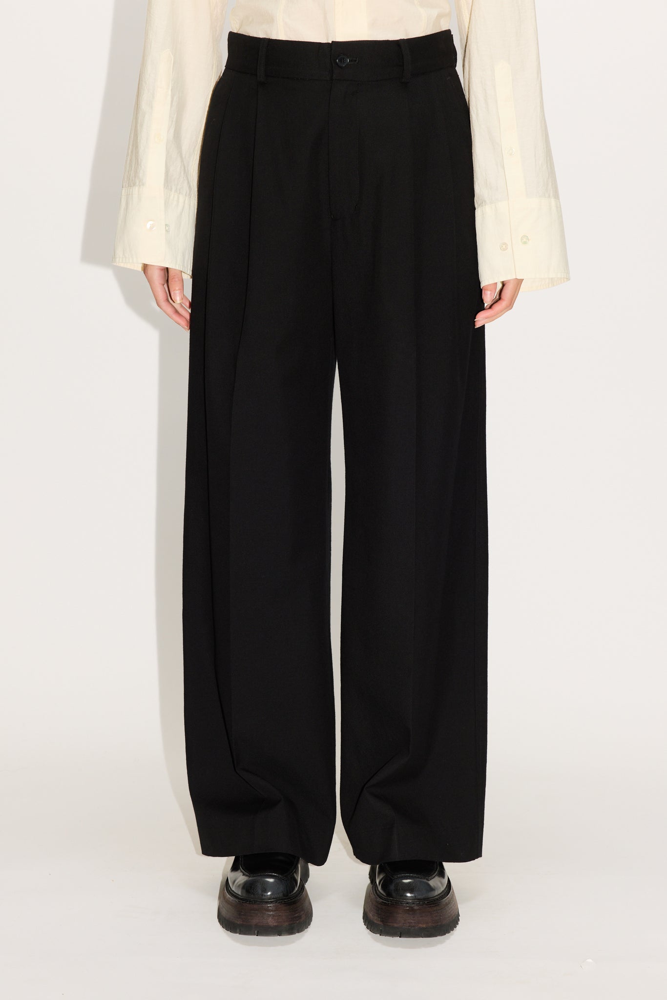 Loose-fit Trousers - Fire Trousers in Soft Black – HOPE STHLM