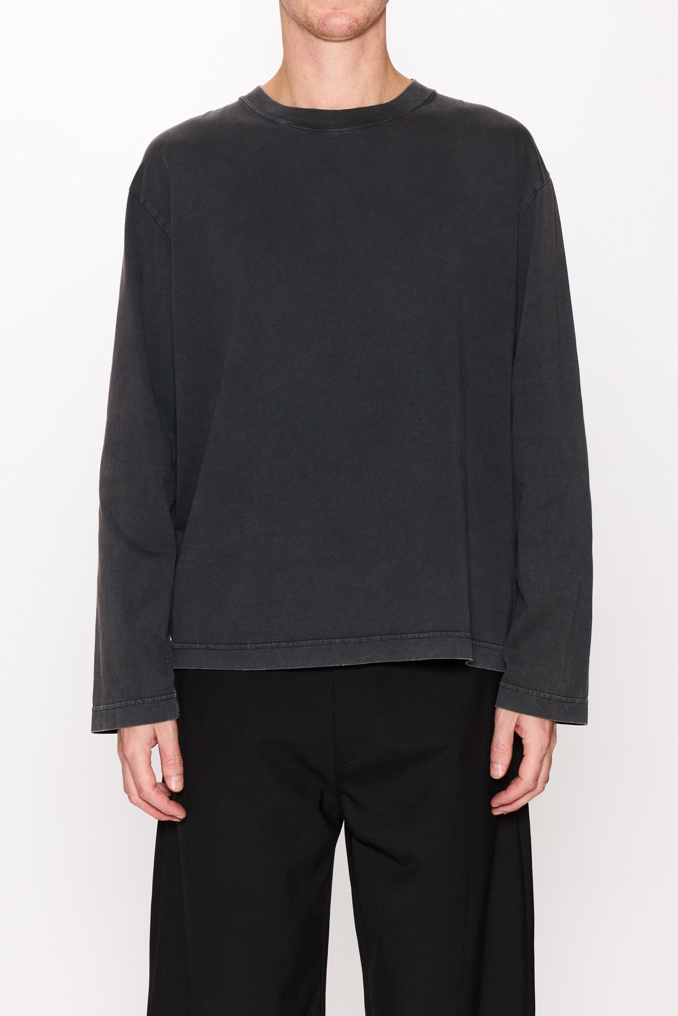 Relaxed Longsleeve - Spark Longsleeve in Washed Black Jersey