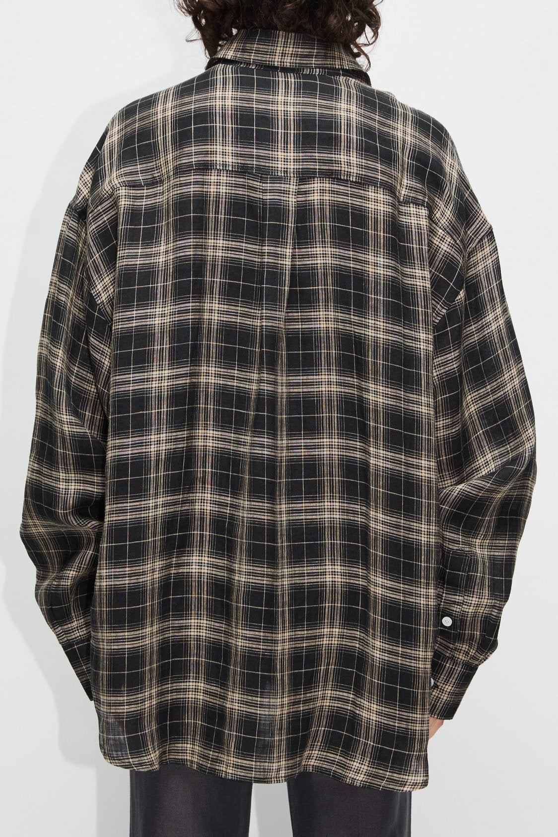 Wide Fit Shirt - Room Shirt in Black Check – HOPE STHLM Wide Fit Shirt - Room Shirt in Black Check – HOPE STHLM
