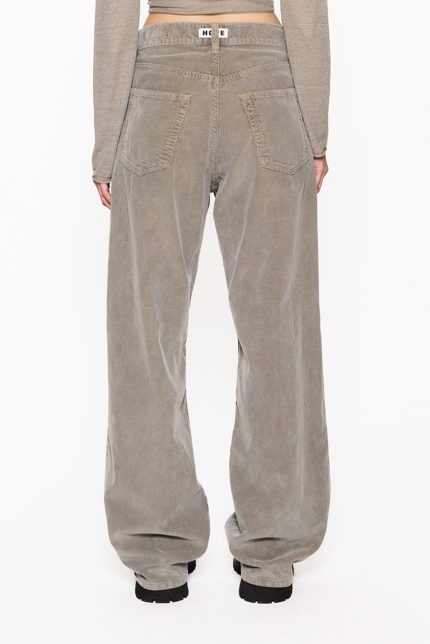 Loose-Fit Jeans in Light Beige Cord – HOPE STHLM