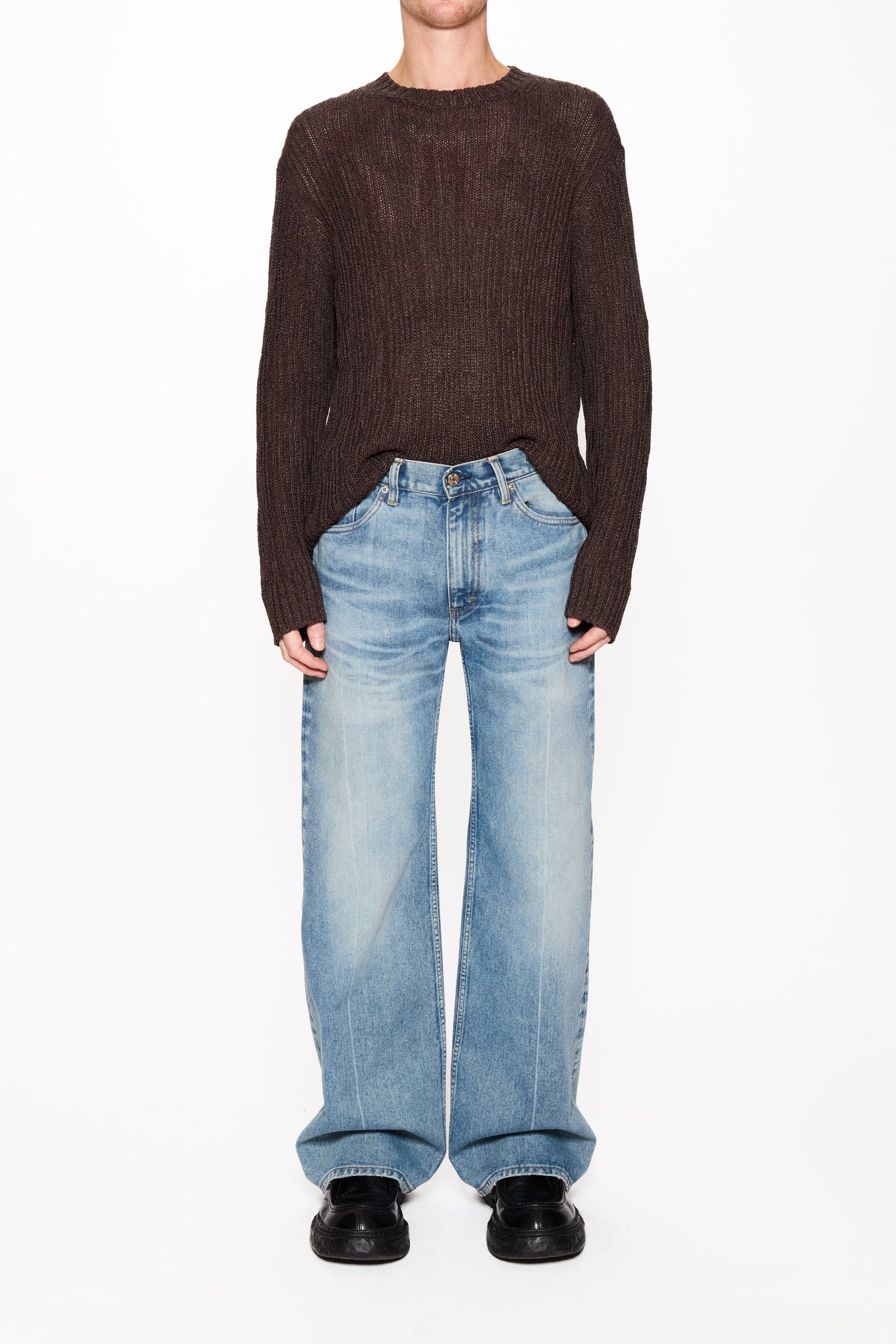 パンツ hope stockholm glay wide denim pants Low-Waist Wide-Leg Jeans in Light Blue Crease – HOPE STHLM