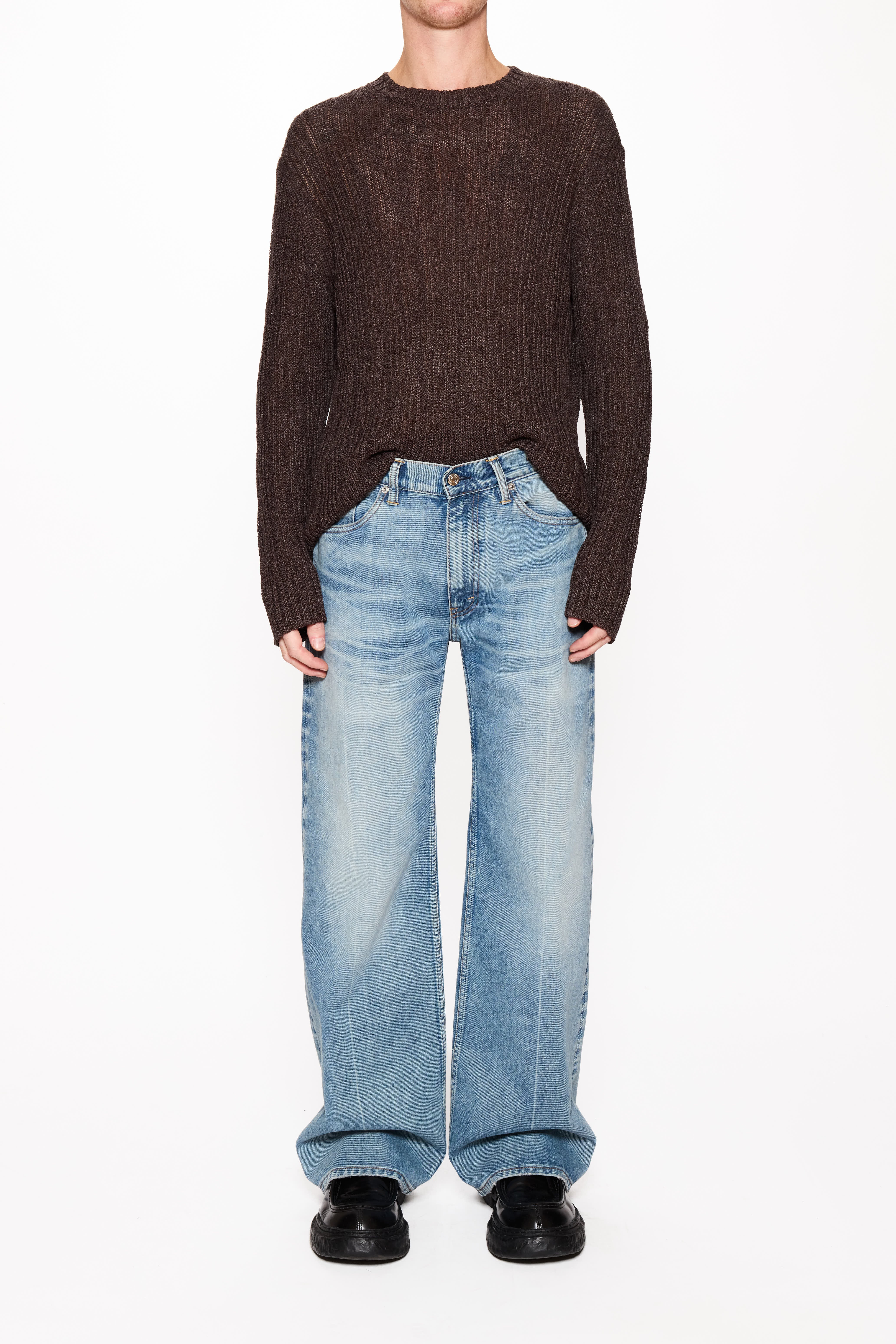 Low-Waist Wide-Leg Jeans in Light Blue Crease – HOPE STHLM