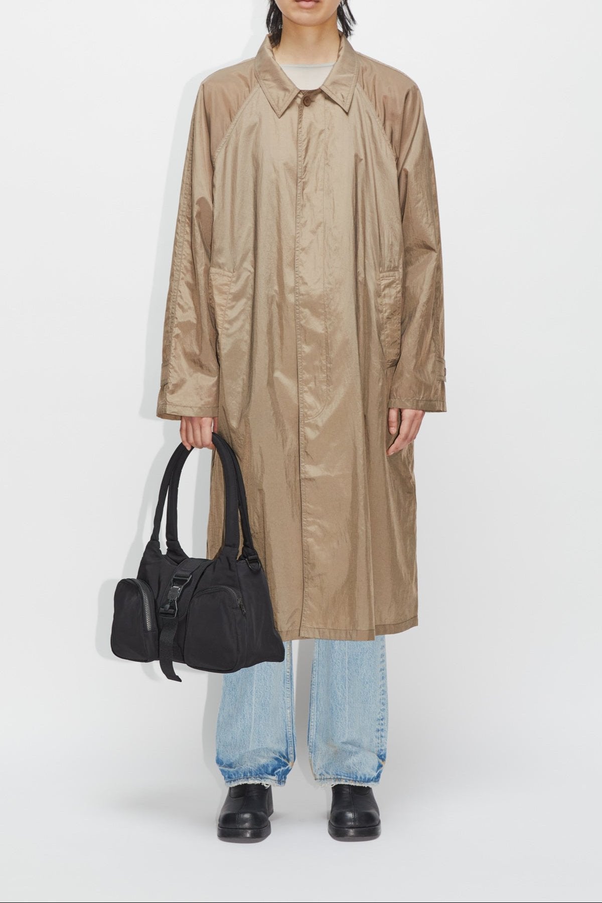 Light-weight Trenchcoat