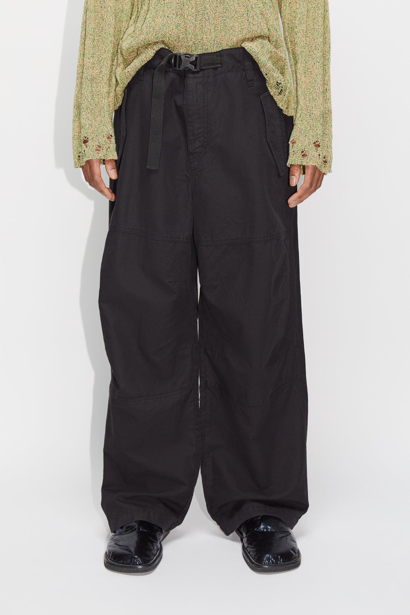 Relaxed Cargo Trousers