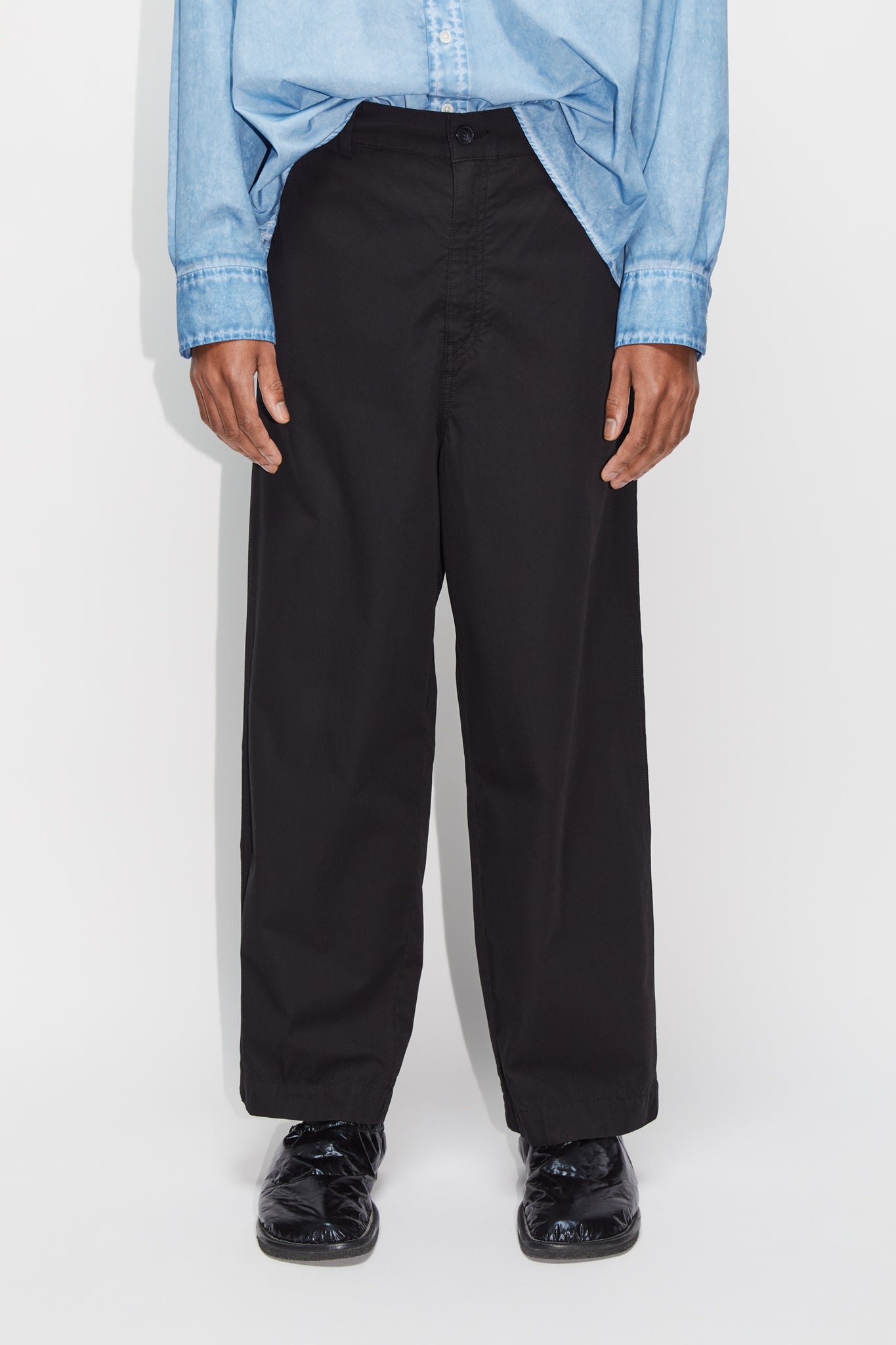 Barrel-leg Chinos