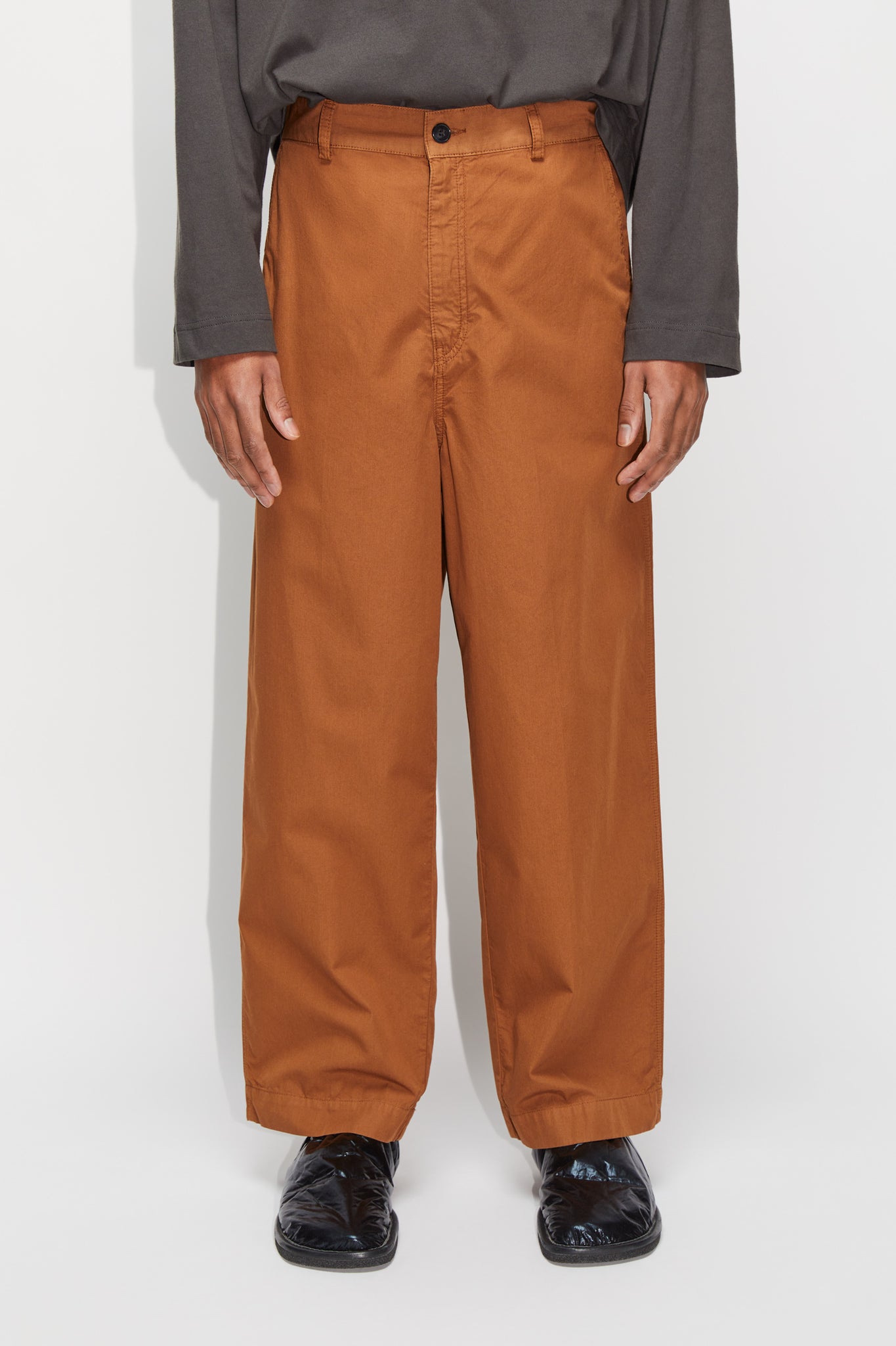 Barrel-leg Chinos